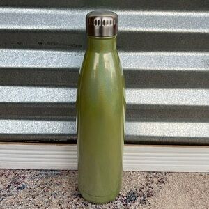 NWT HD Designs Outdoors Stainless Steel Insulated Water Bottle 25oz